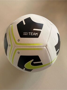 Nike White and Black Size 5 Soccer Ball new